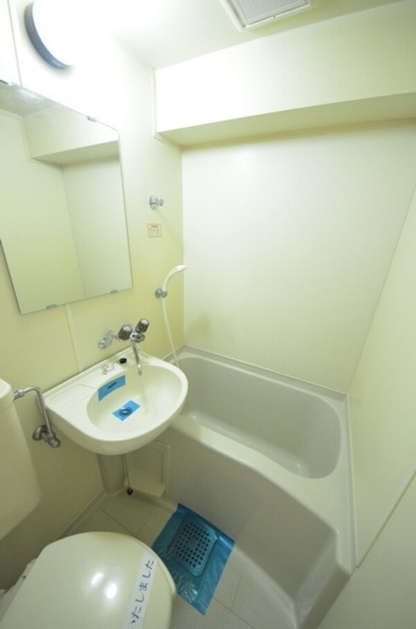 バス／シャワールーム等