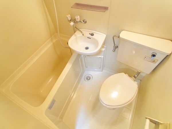 バス／シャワールーム等(★お部屋探しは株式会社タウンハウジング東京まで★)
