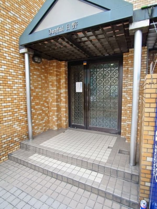 エントランス(★お部屋探しは株式会社タウンハウジング東京まで★)