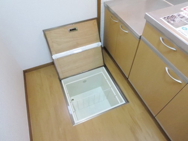 設備(★床下収納は重宝しますね★)