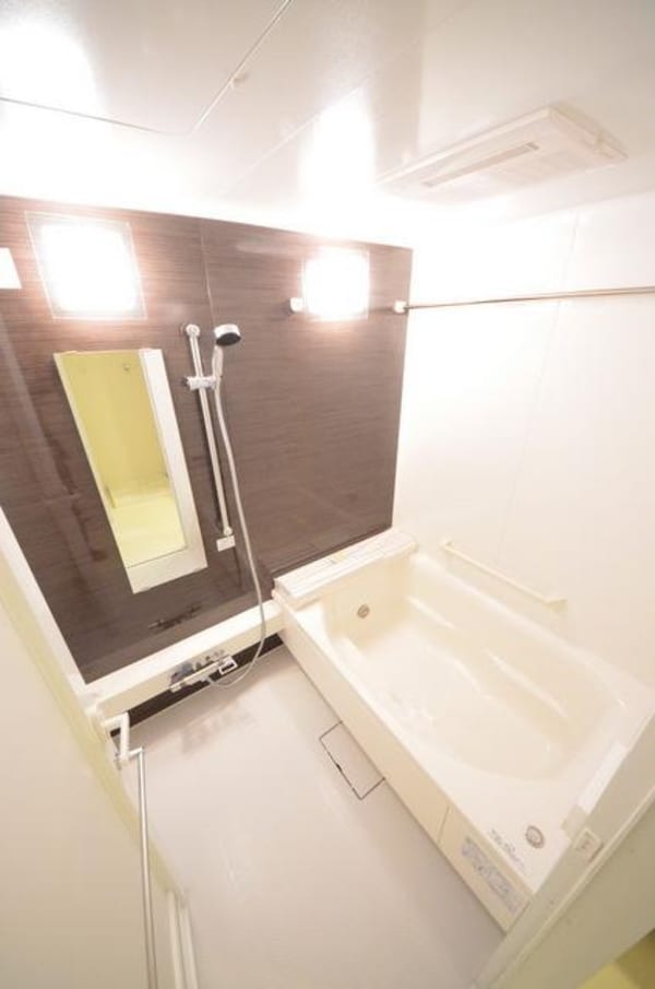 バス／シャワールーム等(★お部屋探しは株式会社タウンハウジング東京まで★)