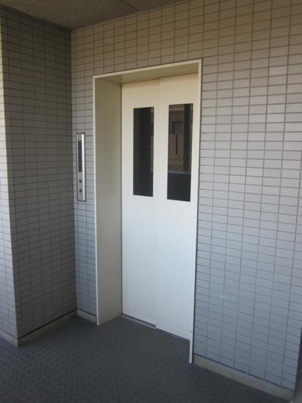 エントランス(★お部屋探しは株式会社タウンハウジング東京まで★)