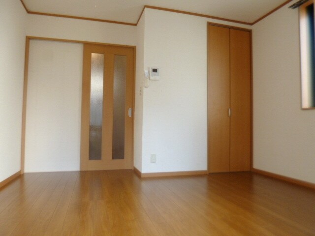 物件内観写真5　(★2面採光の明るいお部屋★)