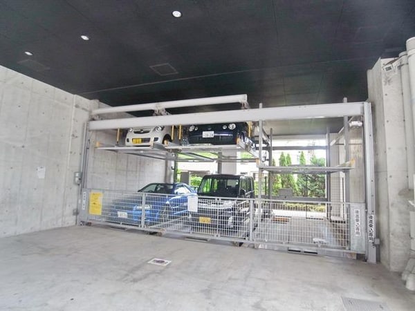 駐車場(♪敷地内駐車場♪)