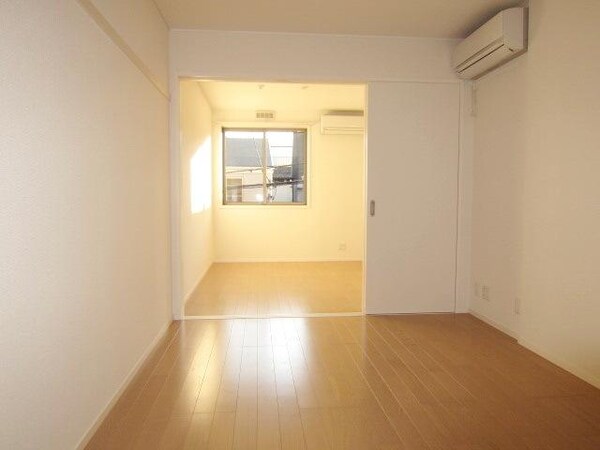 リビング・居室(お問合せはタウンハウジングまで)