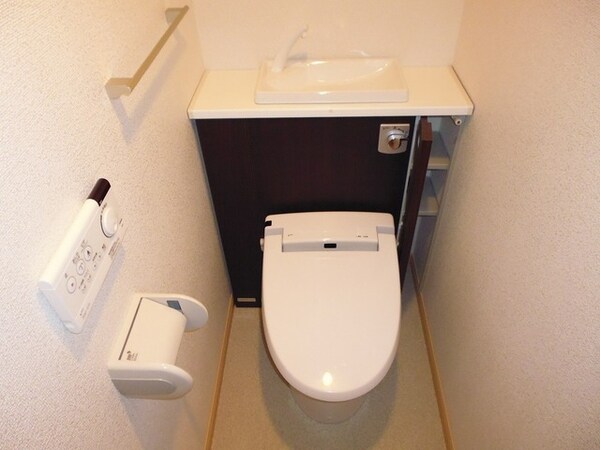 トイレ(★ウォシュレット付きです★)