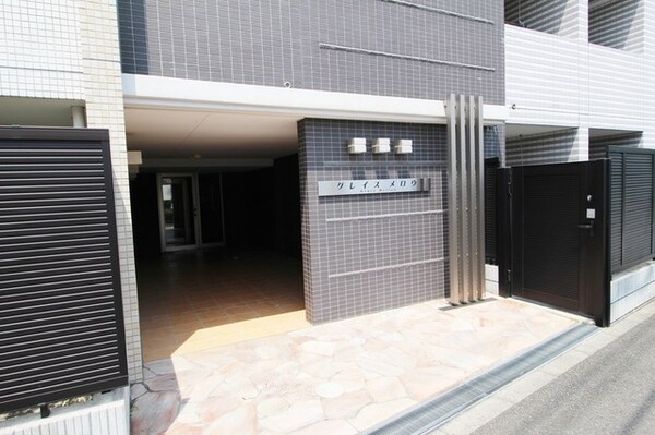 エントランス(★安心のオートロック付きエントランス★)