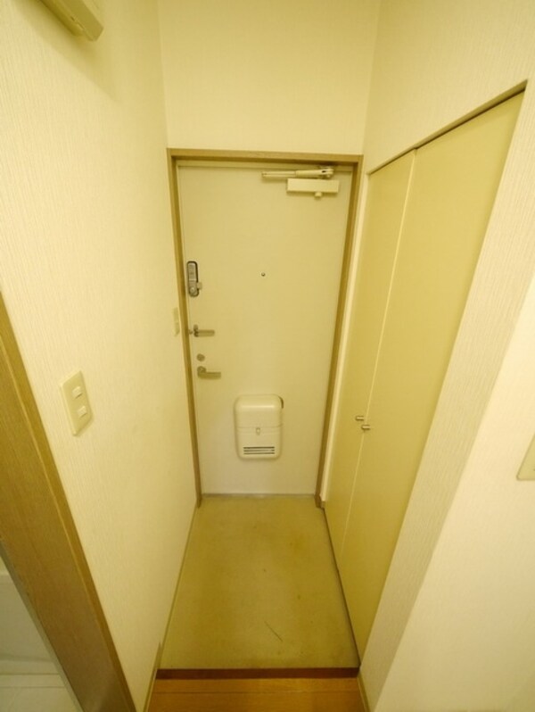 玄関(★お部屋探しは、タウンハウジング多摩センター店へ★)