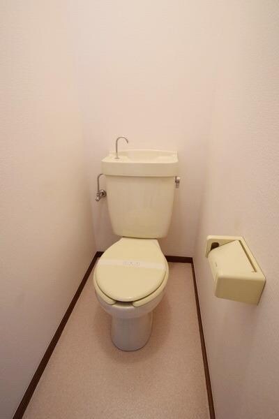 物件内観写真5　(★清潔感のあるきれいなトイレ★)