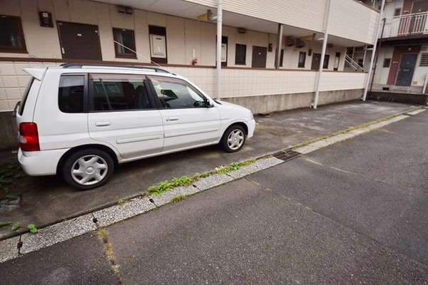 駐車場(★駐車場の空きはこちらでどうぞ★)