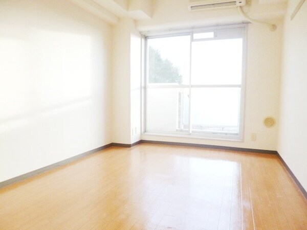 リビング・居室(★６帖の洋室★)