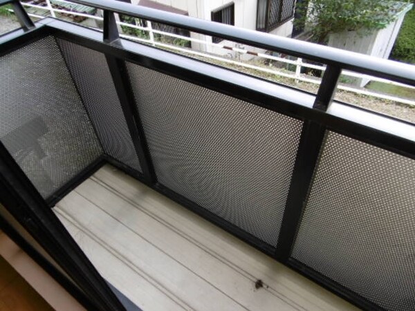 バルコニー(★お洗濯物もしっかり干せそうですね★)