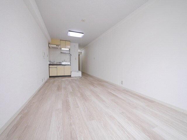 物件内観写真3　(別号室参考写真)