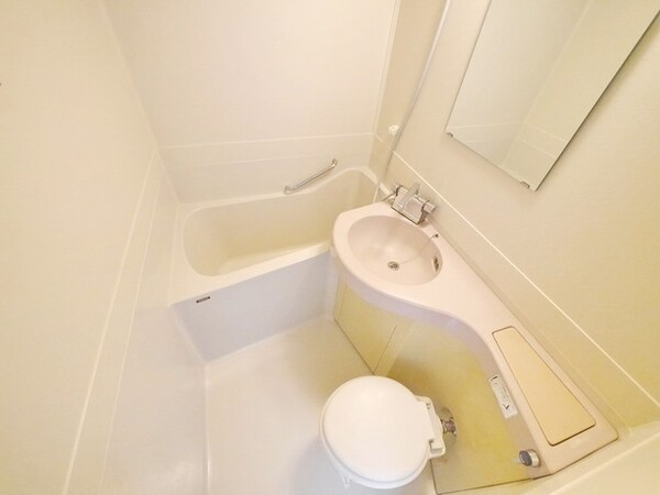 バス／シャワールーム等(別号室参考写真)