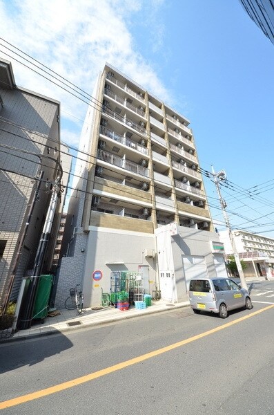 物件外観写真1　(外観・共用部分)