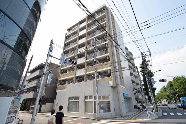 物件外観写真1　(★日当たり良好なマンションです★)