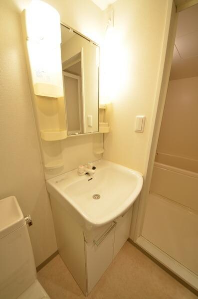 物件内観写真14　(☆忙しい朝の強い味方の独立洗面台☆)