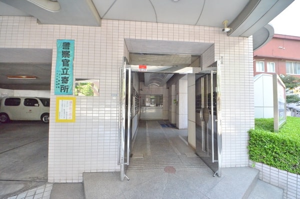 エントランス(★お部屋探しは株式会社タウンハウジング東京まで★)