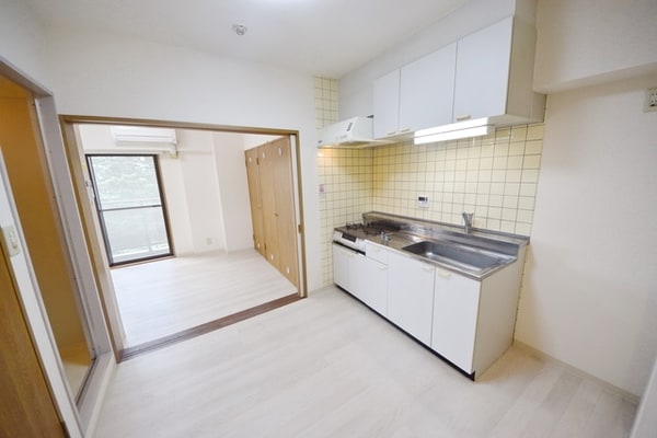 リビング・居室(タウンハウジング府中店まで)