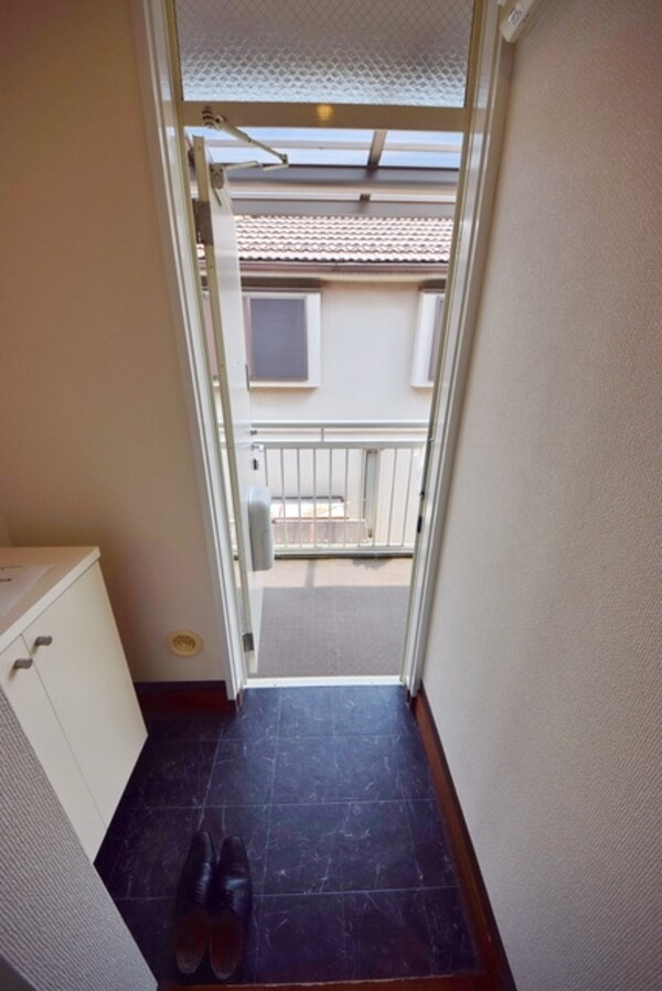 玄関(★お部屋探しは株式会社タウンハウジング東京まで★)