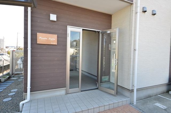 エントランス(★お部屋探しは株式会社タウンハウジング東京まで★)