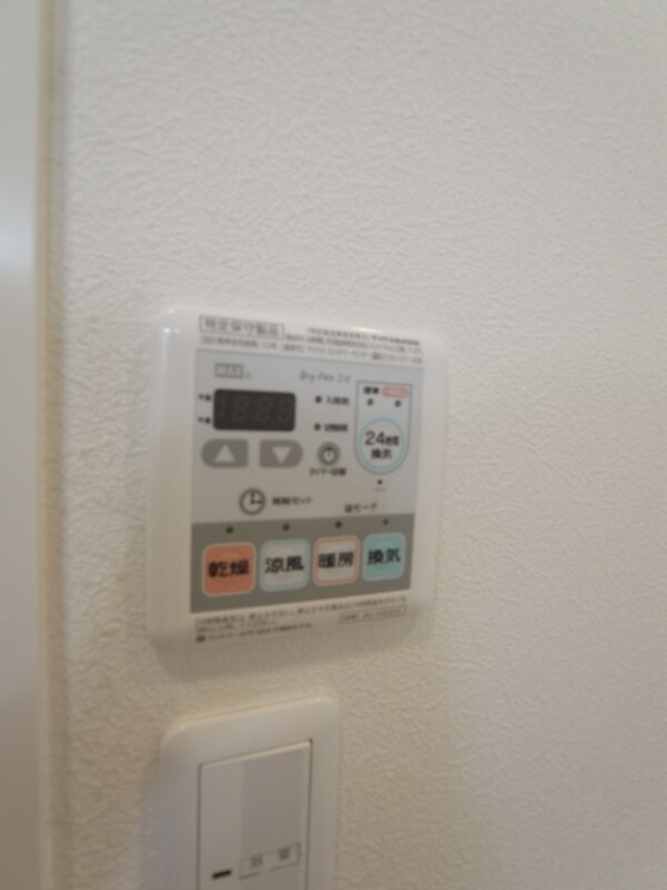 バス／シャワールーム等(♪梅雨時の強い味方、浴室換気乾燥機付き♪)