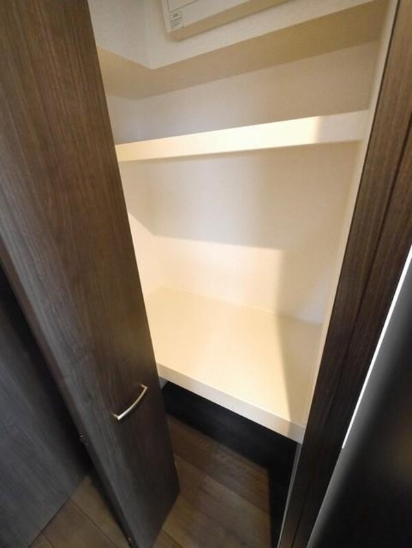 設備(★便利な３段収納★)