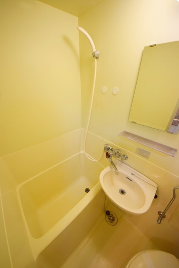 バス／シャワールーム等(同建物別号室別タイプ参考写真です)