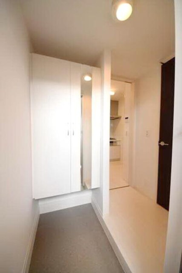 玄関(室内・室内設備)