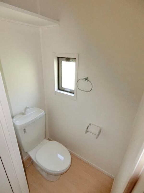 トイレ(☆お風呂と別のトイレです☆)