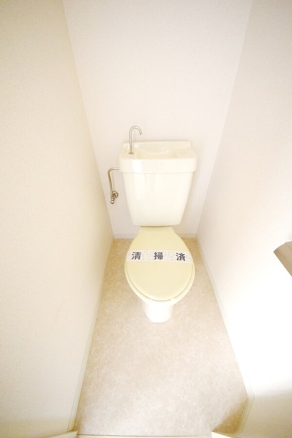 トイレ(同建物別号室別タイプ参考写真です)