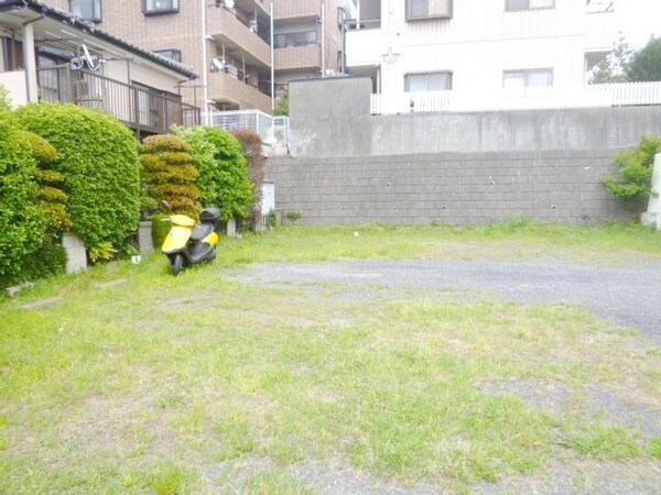 駐車場(★同物件別号室の参考写真です★)