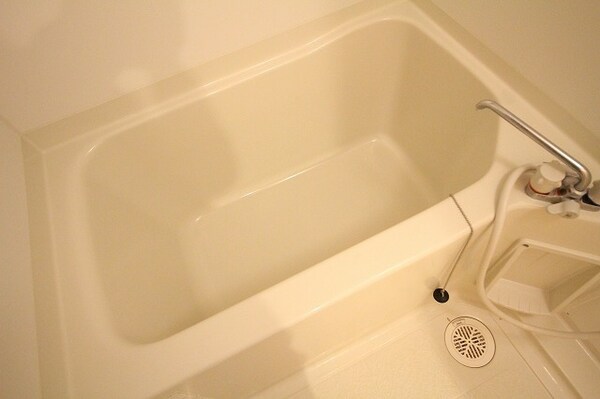 バス／シャワールーム等(★お部屋探しは株式会社タウンハウジング東京まで★)