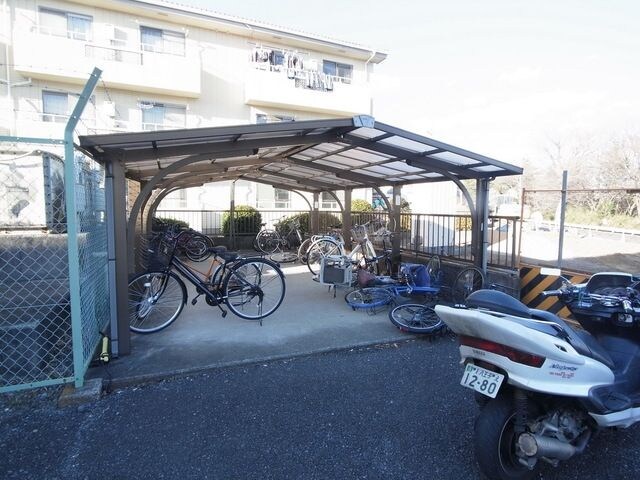 物件内観写真28　(☆駐輪場☆)