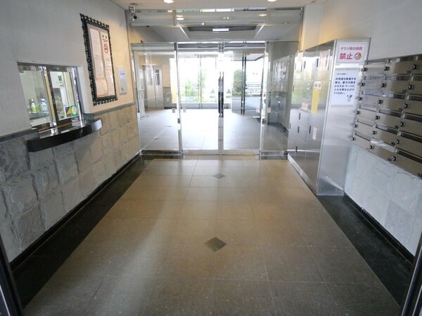 エントランス(★お部屋探しは株式会社タウンハウジング東京まで★)