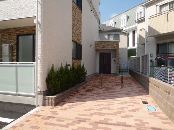 エントランス(★物件入り口オートロックエントランス★)