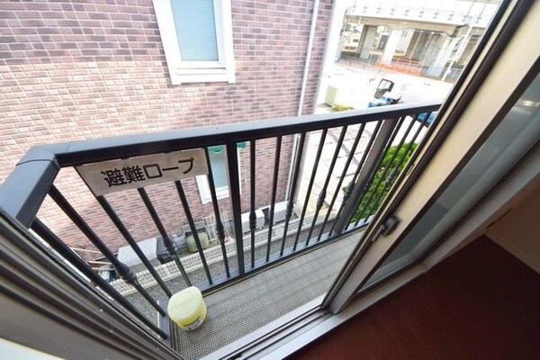 バルコニー(～バルコニーもこれだけあれば十分ですよね～)