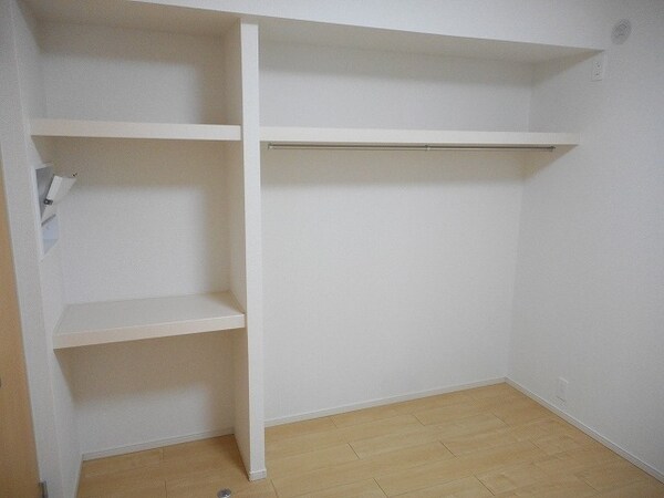 収納(お問合せはタウンハウジング府中店まで)