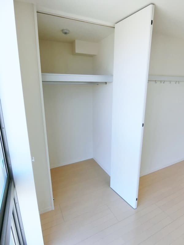 設備(☆洋服等の収納にオススメ☆)