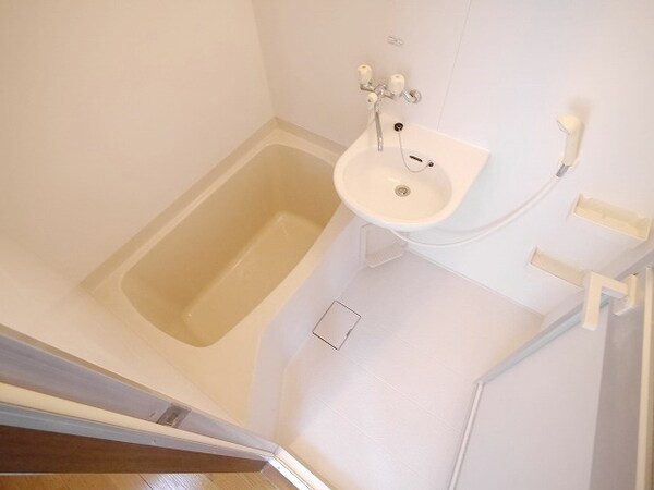 バス／シャワールーム等(★お部屋探しは株式会社タウンハウジング東京まで★)