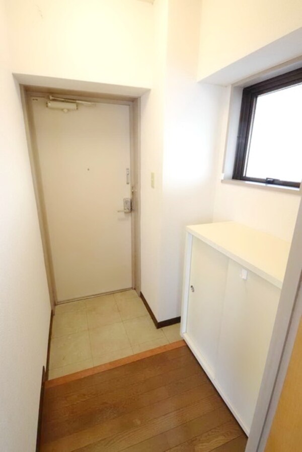 玄関(室内・室内設備)