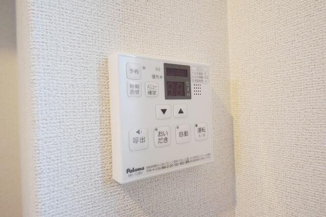 物件内観写真20　(★給湯リモコンもあったら重宝しますよね★)