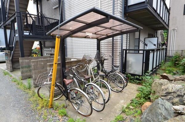 共有部分(♪屋根付き駐車場♪)