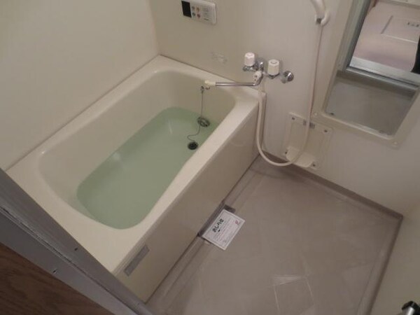 バス／シャワールーム等(★いつでも暖かいお風呂に入れる追焚機能付き★)