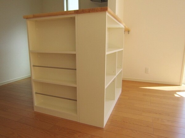 その他(★リビングの棚です★)