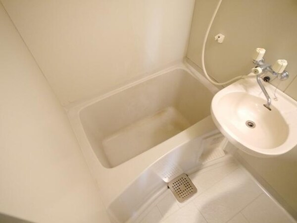 バス／シャワールーム等(★お部屋探しは株式会社タウンハウジング東京まで★)