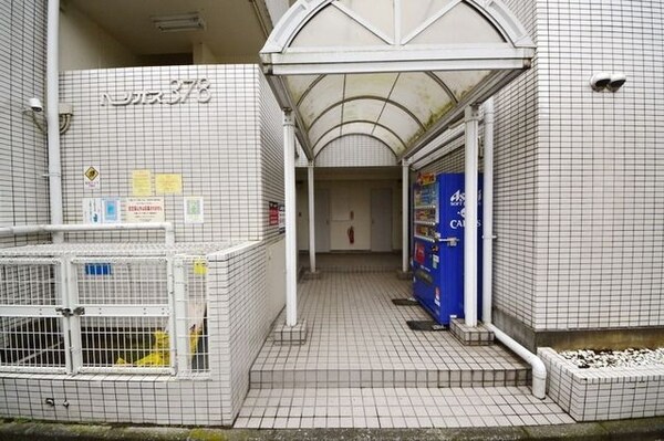 エントランス(エントランス)