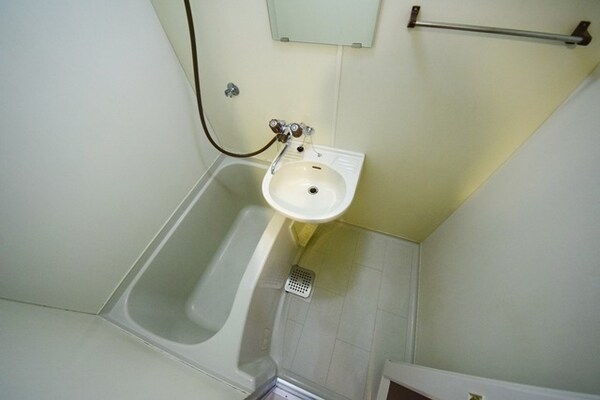 バス／シャワールーム等(★清潔感のあるバスルームです★)