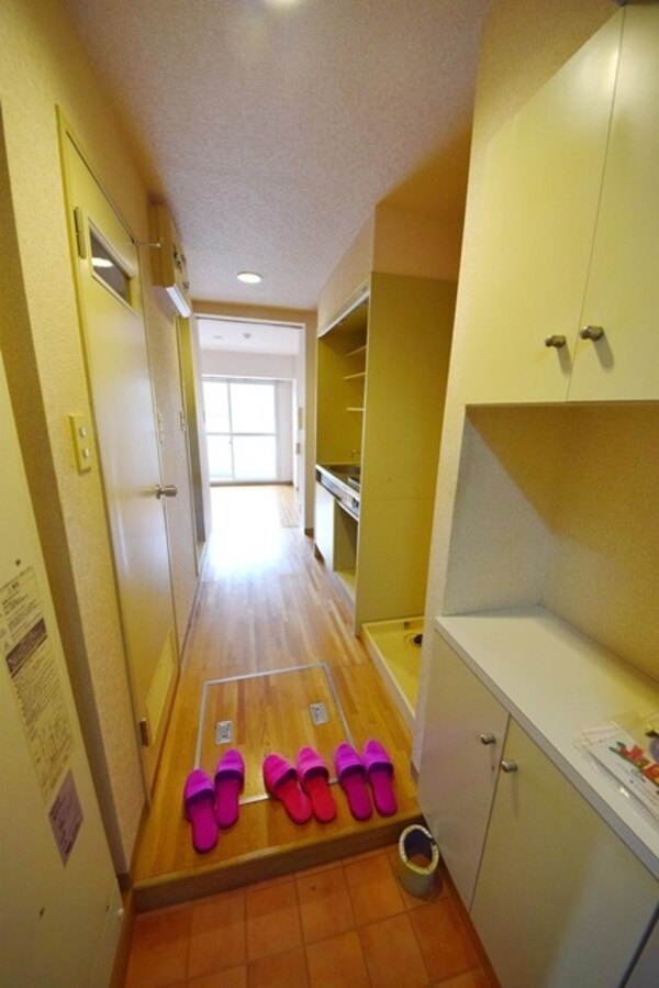 玄関(★下駄箱付の玄関です★)