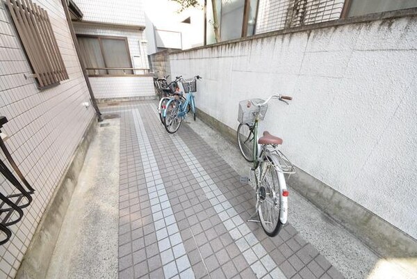 共有部分(★こちらに皆様自転車を置いています★)